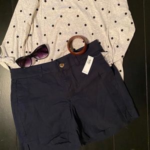 New with tag Old Navy everyday shorts navy size 6